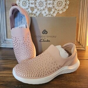 Clark's Nova Grove Peach Slide on Sneakers Studs Women's Size 7 Wide NIB